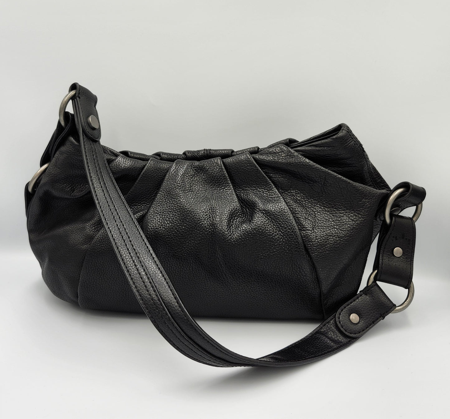 Vera Wang Simply Vera Shoulder Bag